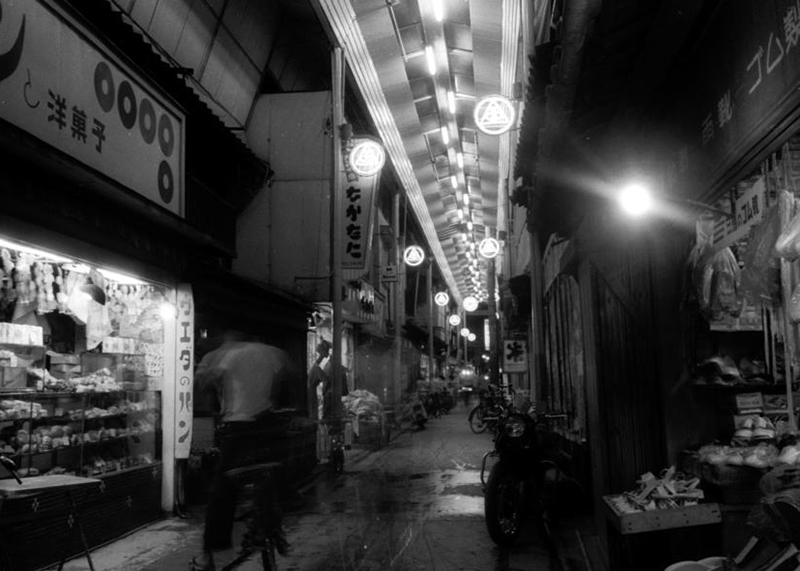 昭和35年の天神橋筋西商店街（写真提供：大和高田市広報情報課）